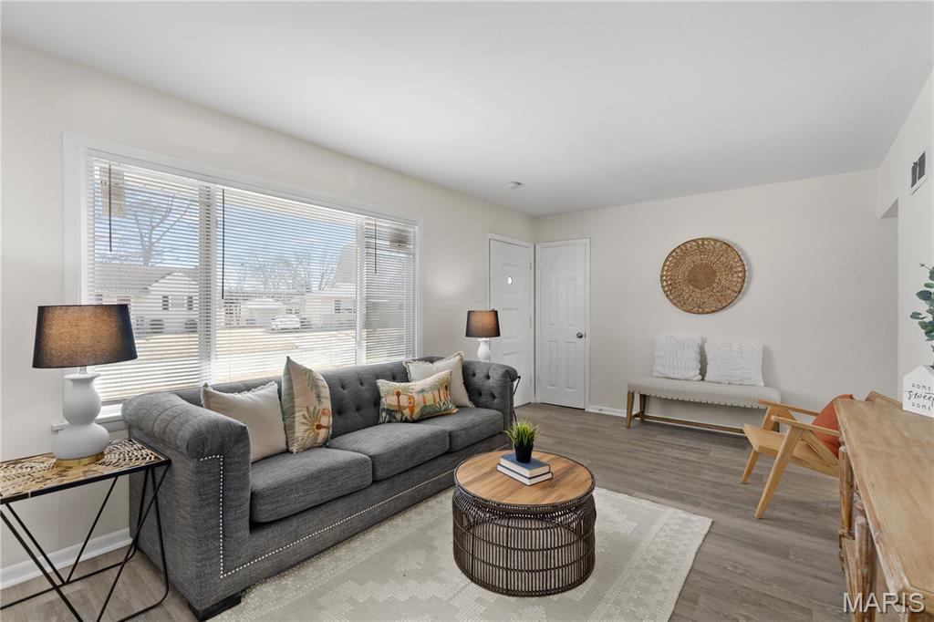 225 S Saint Charles Street