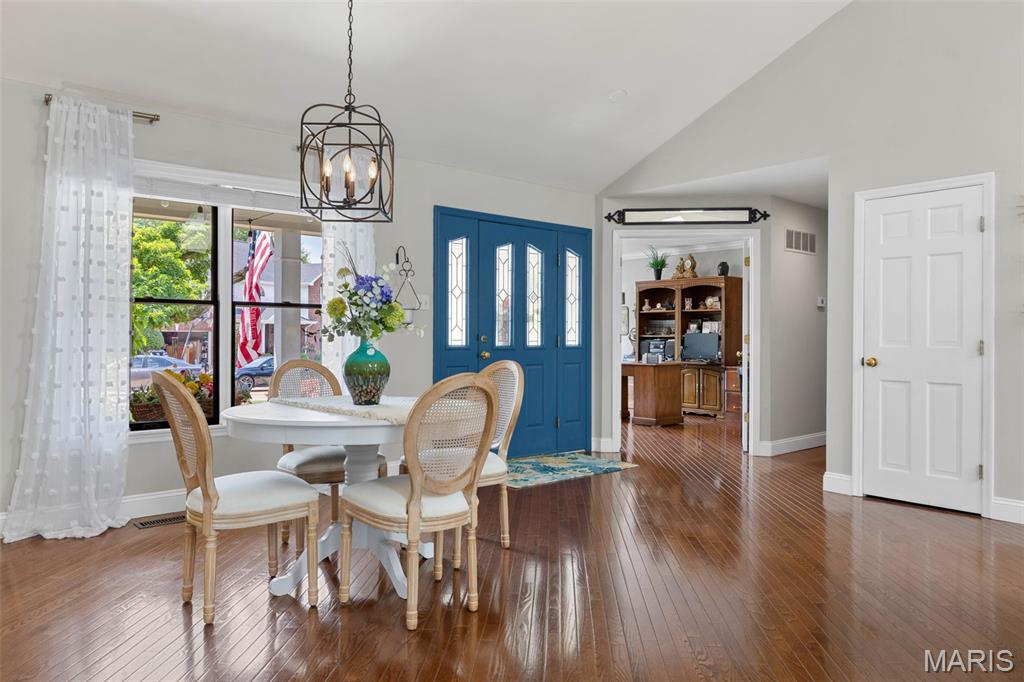 504 Robin Crest Court