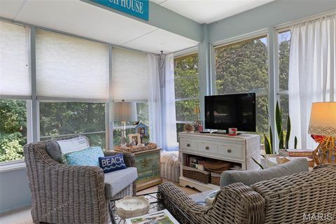 Tiny photo for 504 Robin Crest Court, Wildwood, MO 63040 (MLS # 26044032)