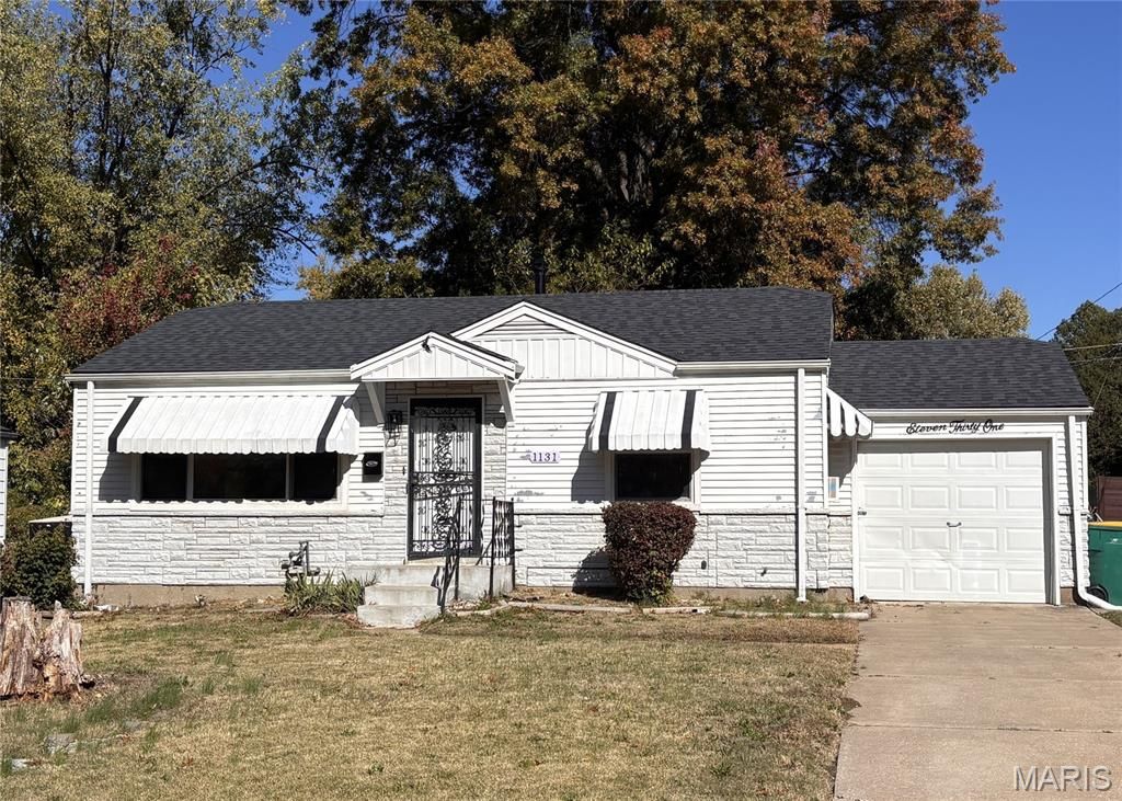 Photo of 1131 Darr Drive, St Louis, MO 63137 (MLS # 25073539)