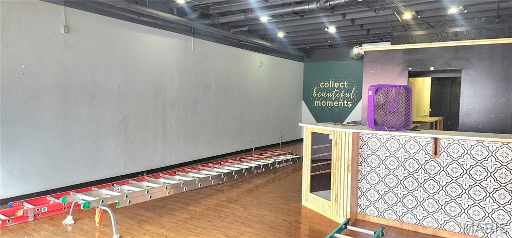 104-106 W Stacey Street