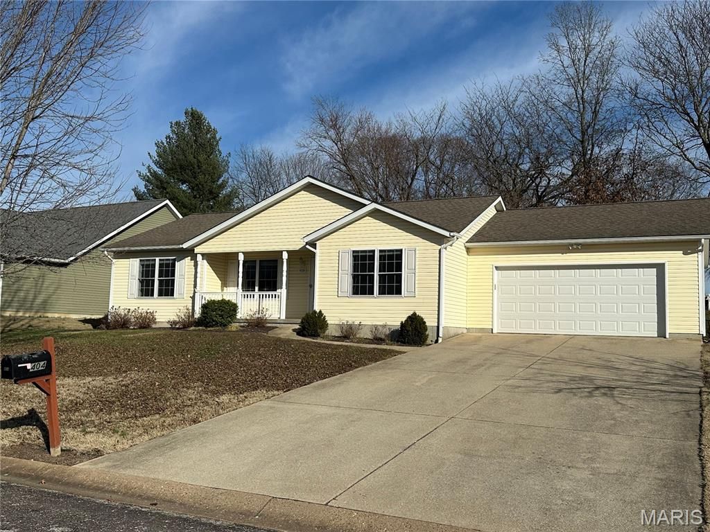 Photo of 404 Roberta Street, New Haven, MO 63068 (MLS # 25080353)