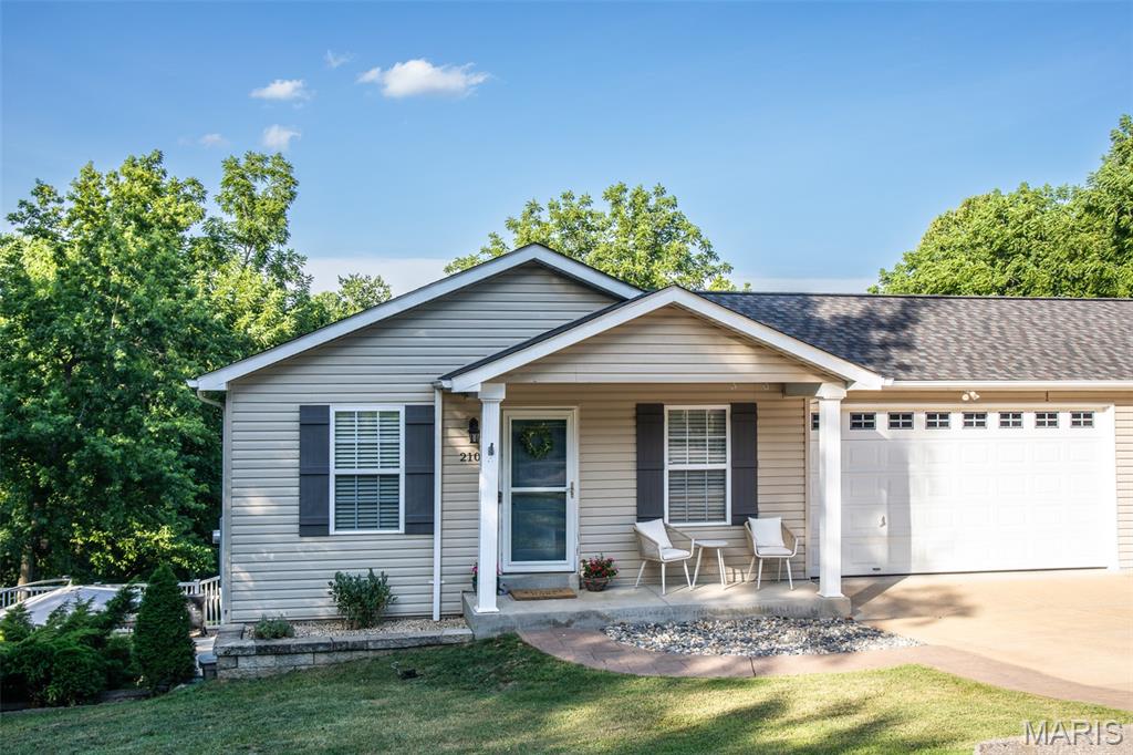 2100 Longview Drive
