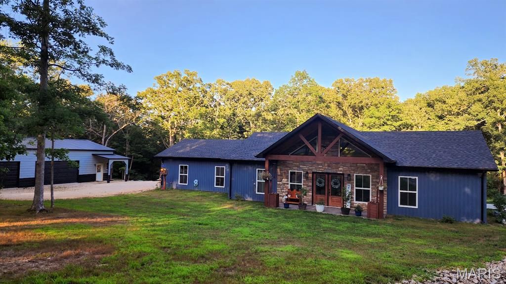Photo of 10473 S Rose Edge Drive, Bonne Terre, MO 63628 (MLS # 26042514)