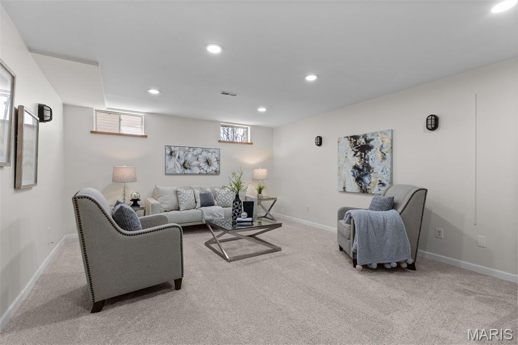 Twin Chimneys - Residential