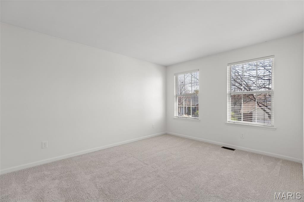 Twin Chimneys - Residential