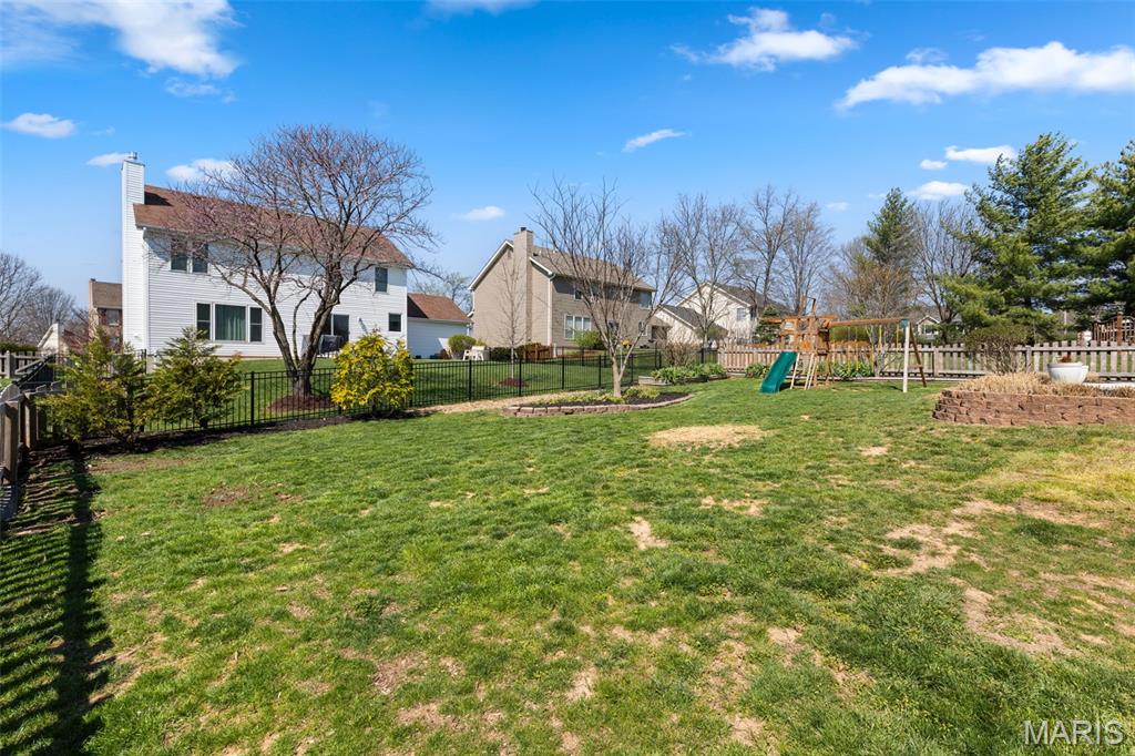 Twin Chimneys - Residential