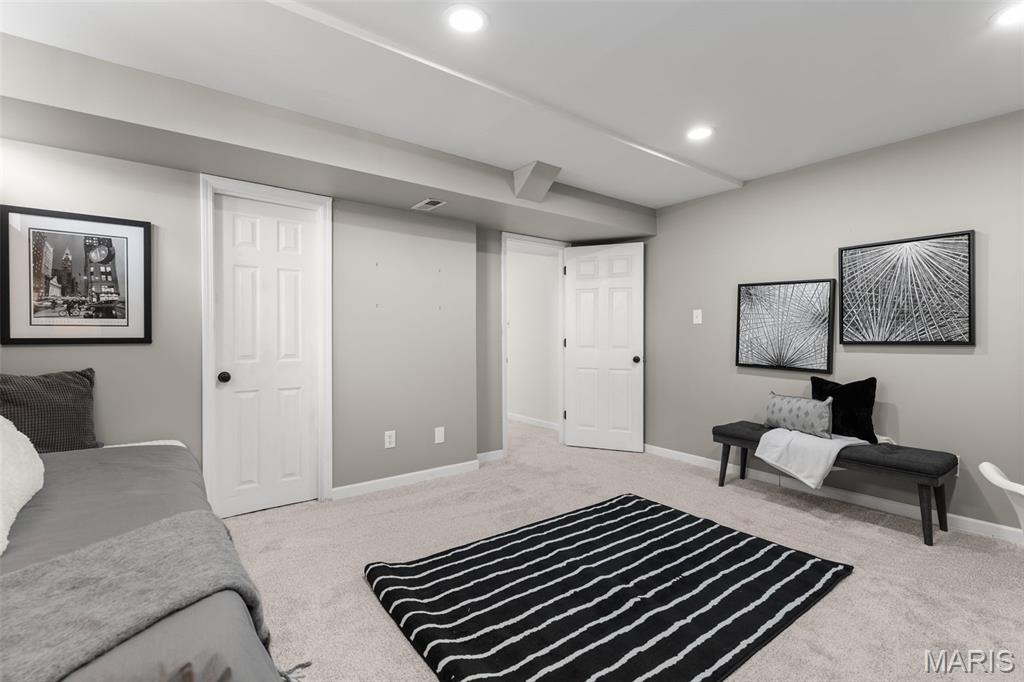 Twin Chimneys - Residential