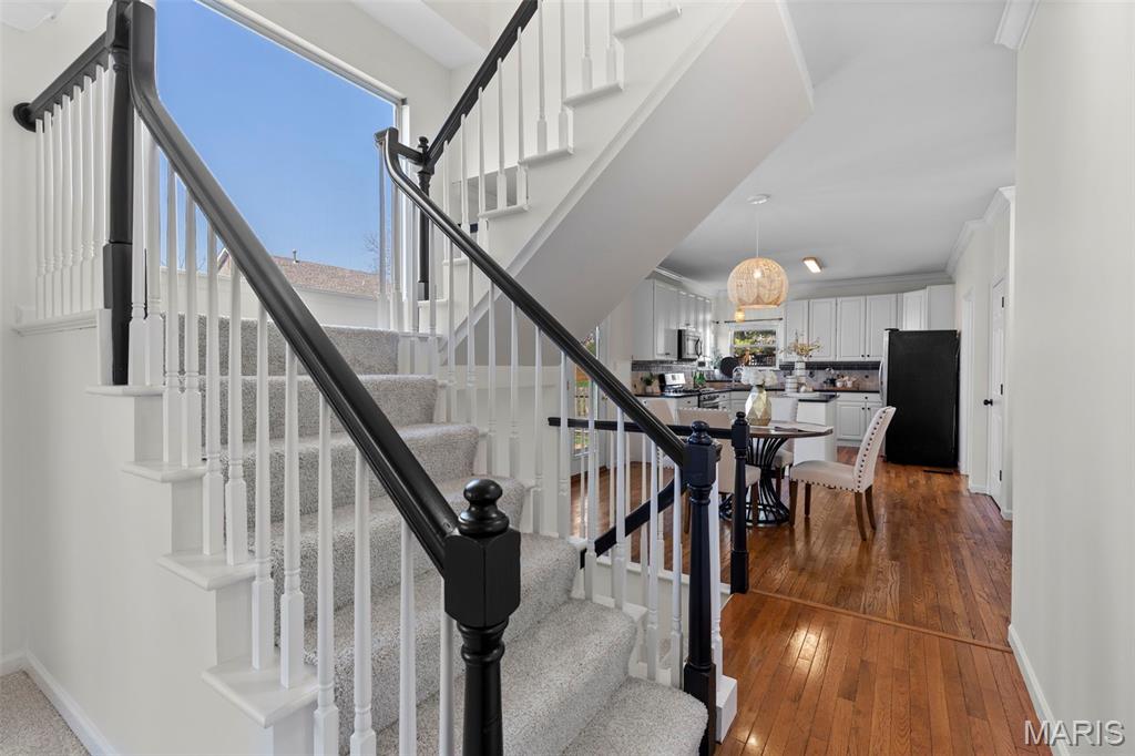 Twin Chimneys - Residential