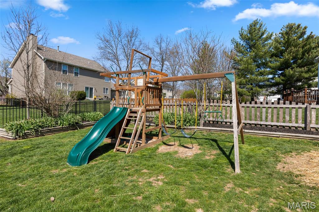 Twin Chimneys - Residential