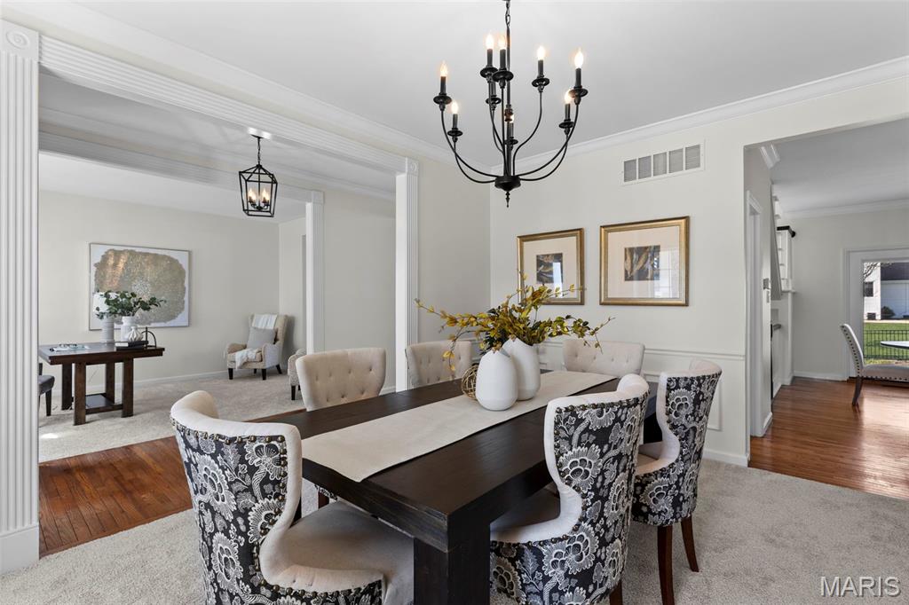 Twin Chimneys - Residential