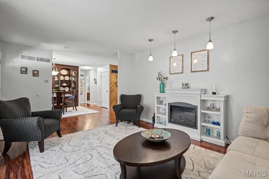 2113 Cherrycove Court