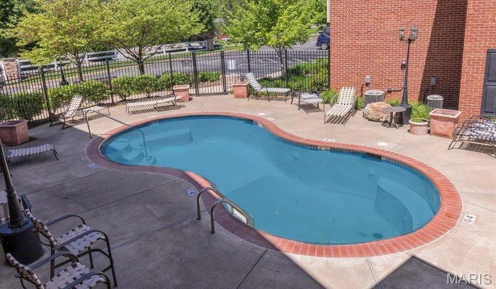 McKnight Crossing At Tilles Park - Residential