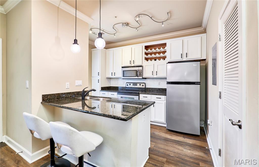 McKnight Crossing At Tilles Park - Residential