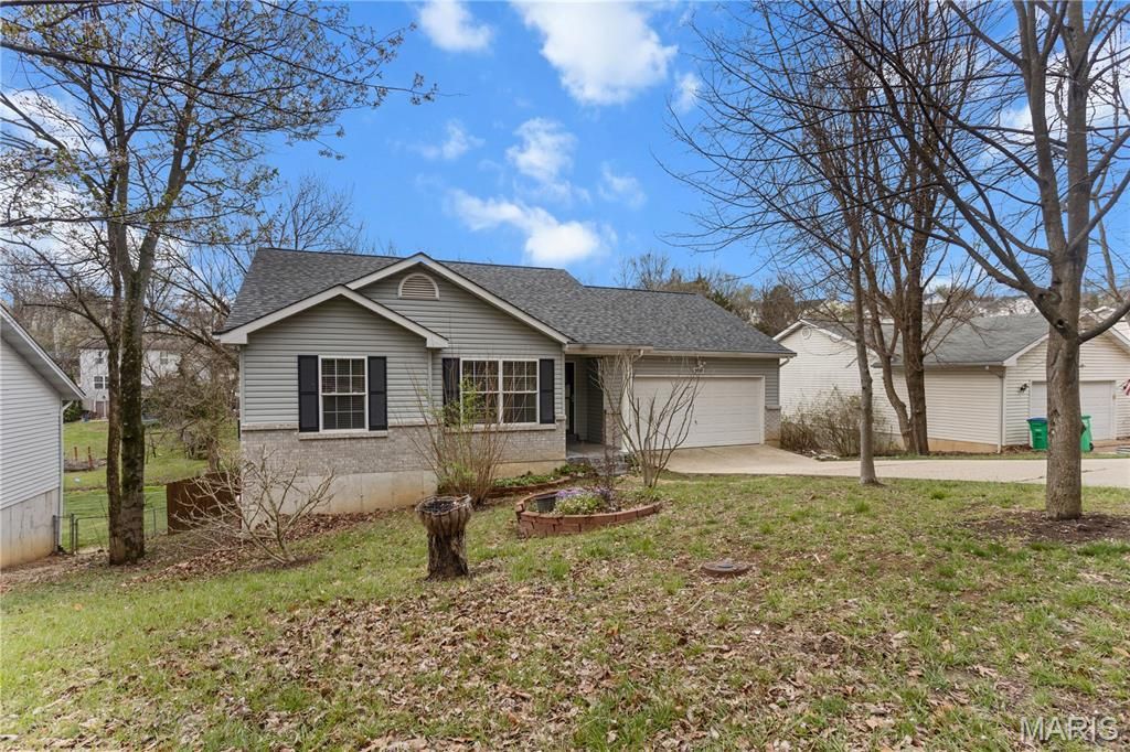 Photo of 2052 Waybridge Lane, Fenton, MO 63026 (MLS # 26016589)