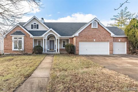 Photo of 1605 Ridge Bend Drive, Wildwood, MO 63038 (MLS # 26001860)