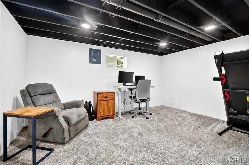 St Peters, Missouri 63376, United States, 3 Bedrooms Bedrooms, ,2 BathroomsBathrooms,Residential,Pending,203895