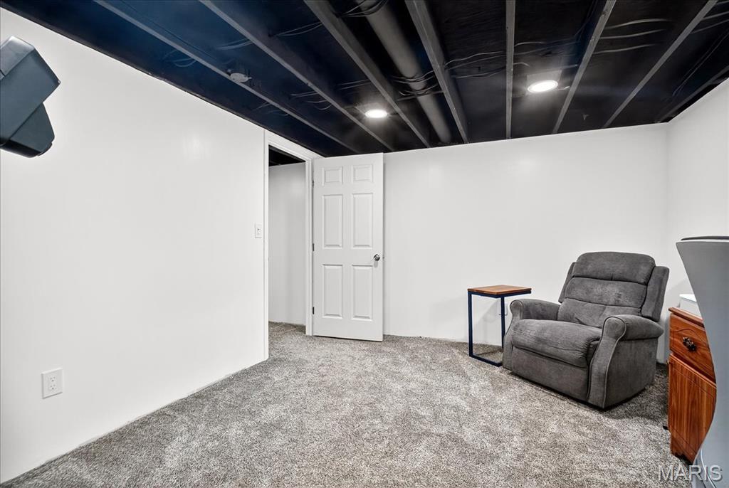 St Peters, Missouri 63376, United States, 3 Bedrooms Bedrooms, ,2 BathroomsBathrooms,Residential,Pending,203895