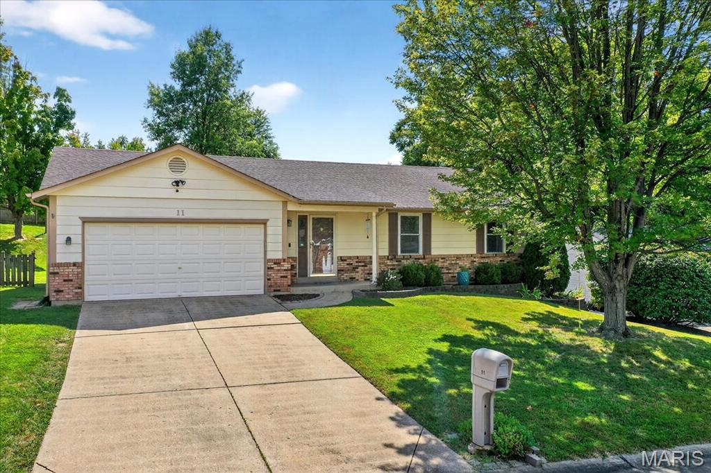 St Peters, Missouri 63376, United States, 3 Bedrooms Bedrooms, ,2 BathroomsBathrooms,Residential,Pending,203895