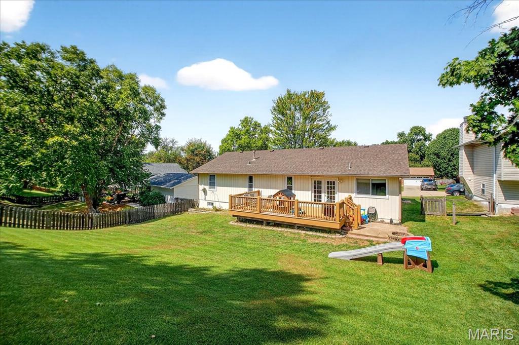 St Peters, Missouri 63376, United States, 3 Bedrooms Bedrooms, ,2 BathroomsBathrooms,Residential,Pending,203895