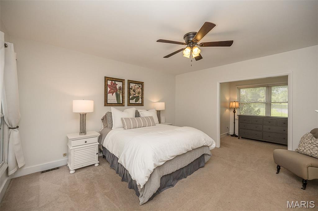 Kingston Manor - Residential