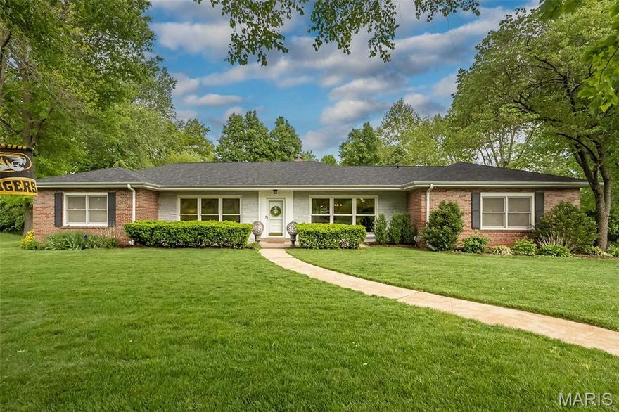Tucked away on a private cul-de-sac on a coveted Ladue Lane, this beautifully reimagined residence offers the ease of refined, all one level living paired with an exceptional outdoor retreat.  Designed with todays discerning Ladue buyer in mind, the home showcases an open, sophisticated floor plan enhanced by oversized new windows that flood the interiors with natural light. Walking in you are greeted with a sundrenched living room with large windows and beautiful wood floors. The gourmet kitchen serves as the heart of the home, seamlessly flowing into a spacious sundrenched dining room.  Kitchen also adjoins the enchanting family room highlighted by dramatic double width glass sliding doors that open effortlessly to the outdoor oasis. Main level features a serene primary suite, a second bedroom with its own ensuite bath, and a third bedroom with hall bath, ideal for family or guests.  The thoughtfully finished lower level expands the living space with two additional bedrooms with egress windows, a spacious updated shared bath, generous recreation area and dedicated laundry space. Step outside to experience a true backyard sanctuary.  The outdoor oasis is designed for both relaxation and entertaining.  Complete with a stunning pool, fire pit, sophisticated hardscaping and an expansive deck that invites gatherings of all sizes. A three car garage provides ample storage and convenience, while the homes prime location offers the ability to walk to nearby schools.  Recent updates include HVAC, Roof, hot water heater, expanded driveway and so much more. An exceptional opportunity to enjoy elegant living in one of Ladue's most desirable settings.
