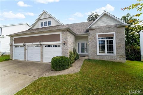 Photo of 1336 Forest Way, Wentzville, MO 63385 (MLS # 26022413)
