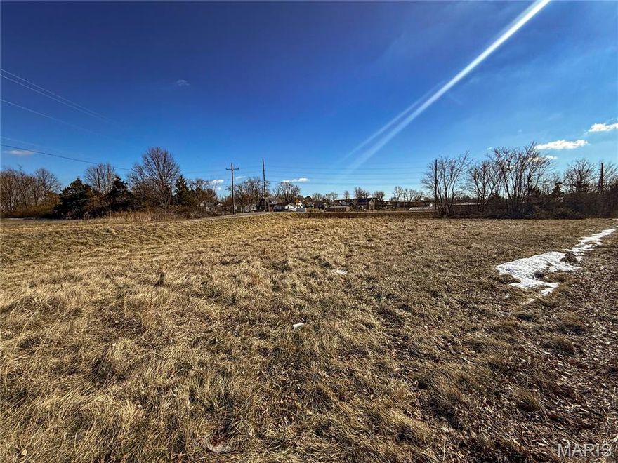 Don't hesitate to purchase this .51 acre, surveyed lot located next to the Rock Island Trail which offers walking, running, and biking!  It would make a great investment property or it could become your new home building site on the edge of town. This property is conveniently located to downtown shops & restaurants and  Memorial Park which offers swimming, pickle ball, golf, and walking trails.