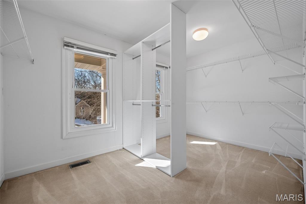 Manderleigh Of Town & Country One - Residential