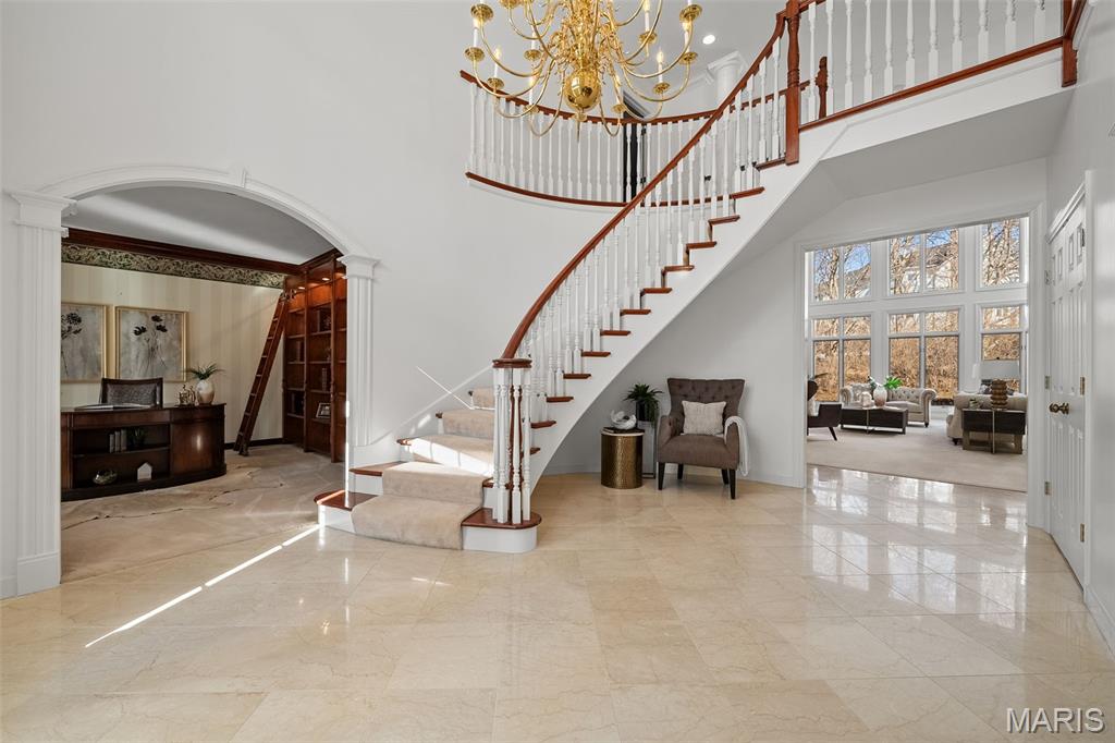 Manderleigh Of Town & Country One - Residential