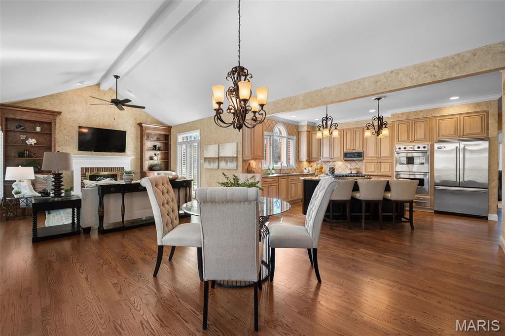 Manderleigh Of Town & Country One - Residential