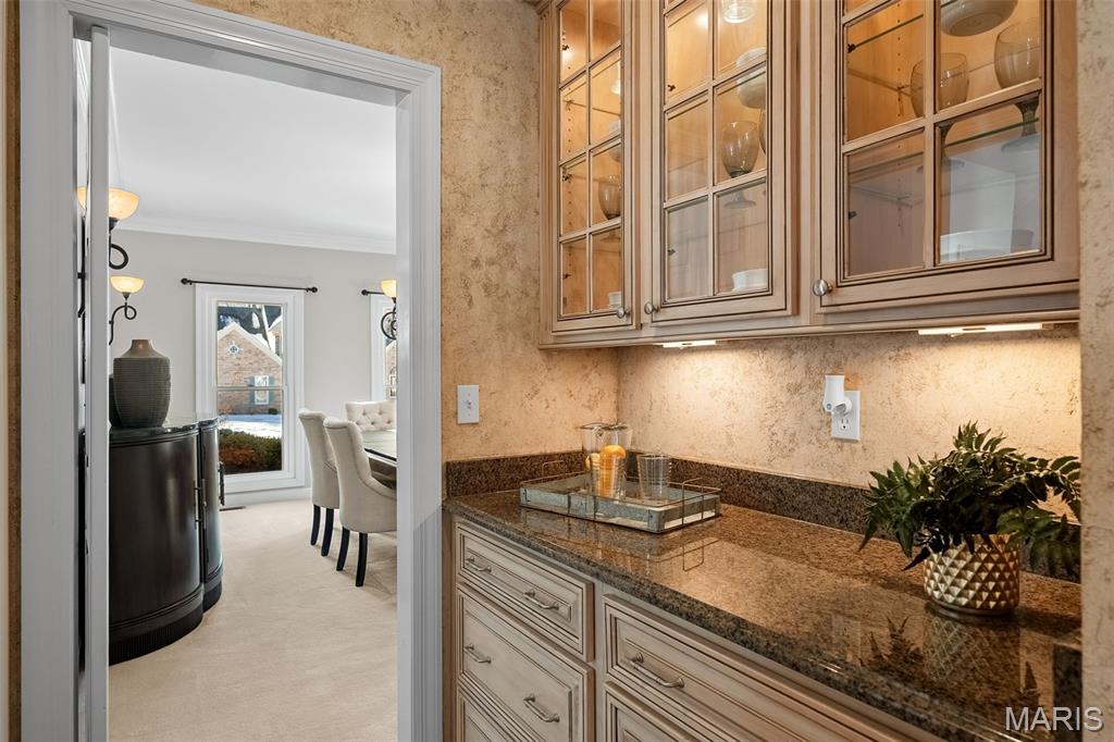 Manderleigh Of Town & Country One - Residential