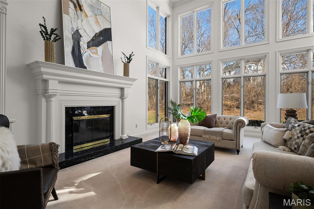 Manderleigh Of Town & Country One - Residential