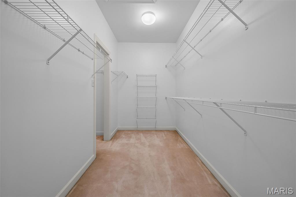 Manderleigh Of Town & Country One - Residential