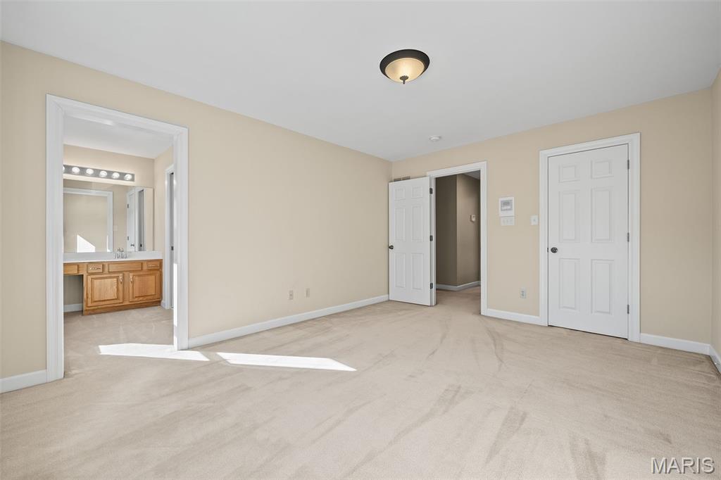 Manderleigh Of Town & Country One - Residential