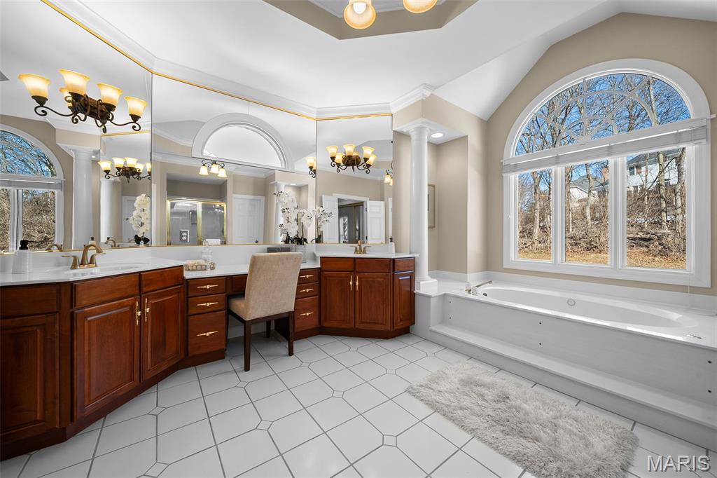 Manderleigh Of Town & Country One - Residential