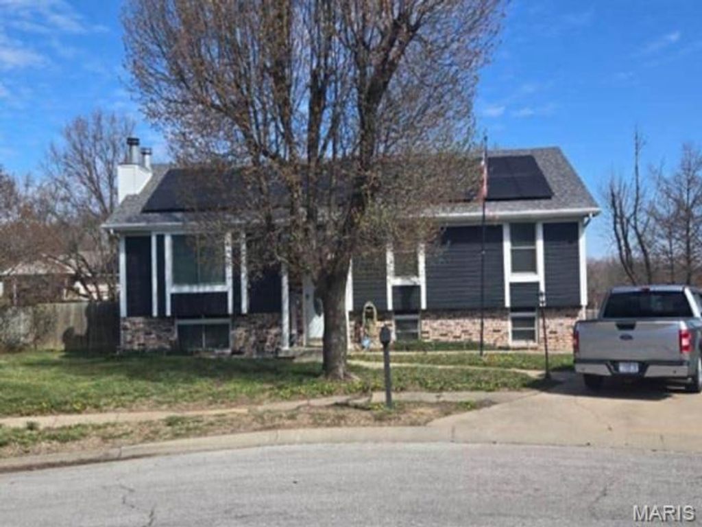 Photo of 1232 N SIOUX Court, Independence, MO 64056 (MLS # 26020548)