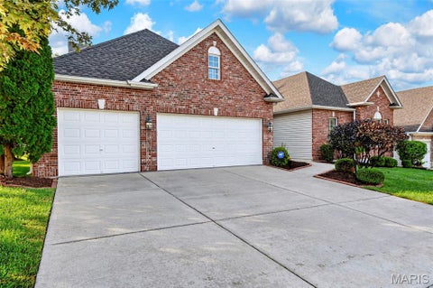 Tiny photo for 600 Sterling Terrace Drive, St Charles, MO 63301 (MLS # 26067541)