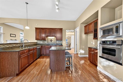 Tiny photo for 600 Sterling Terrace Drive, St Charles, MO 63301 (MLS # 26067541)