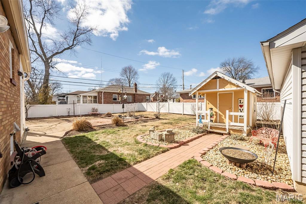 Hill Top View 5 - Residential