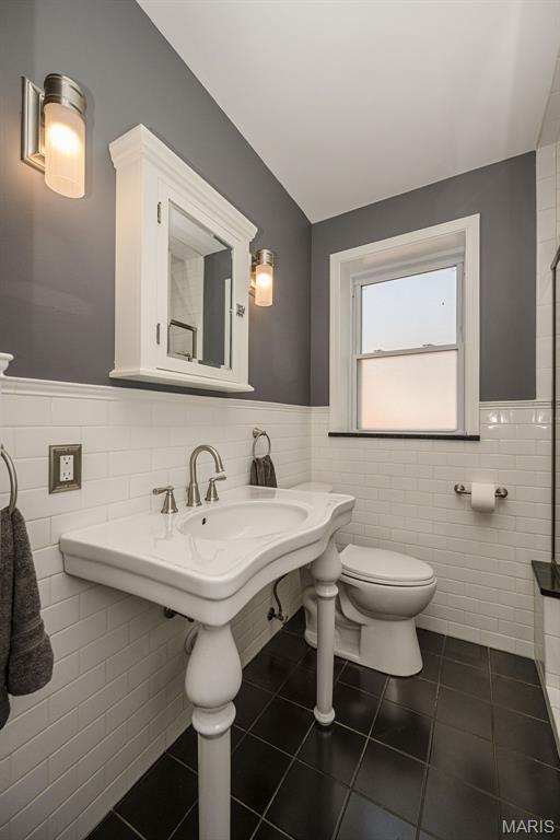 Hill Top View 5 - Residential