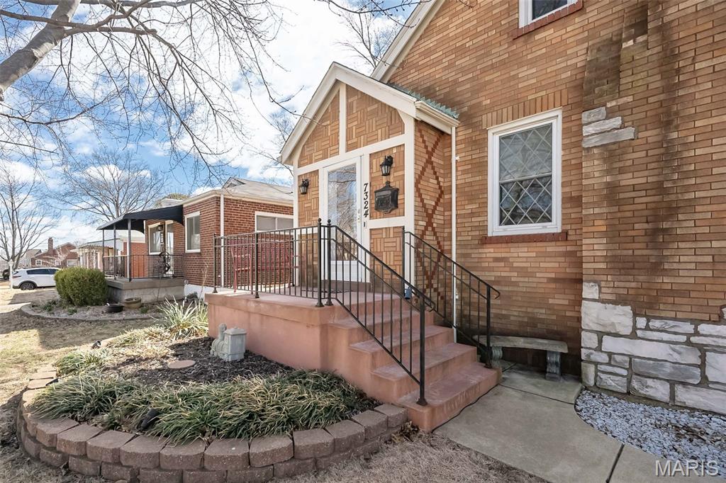 Hill Top View 5 - Residential