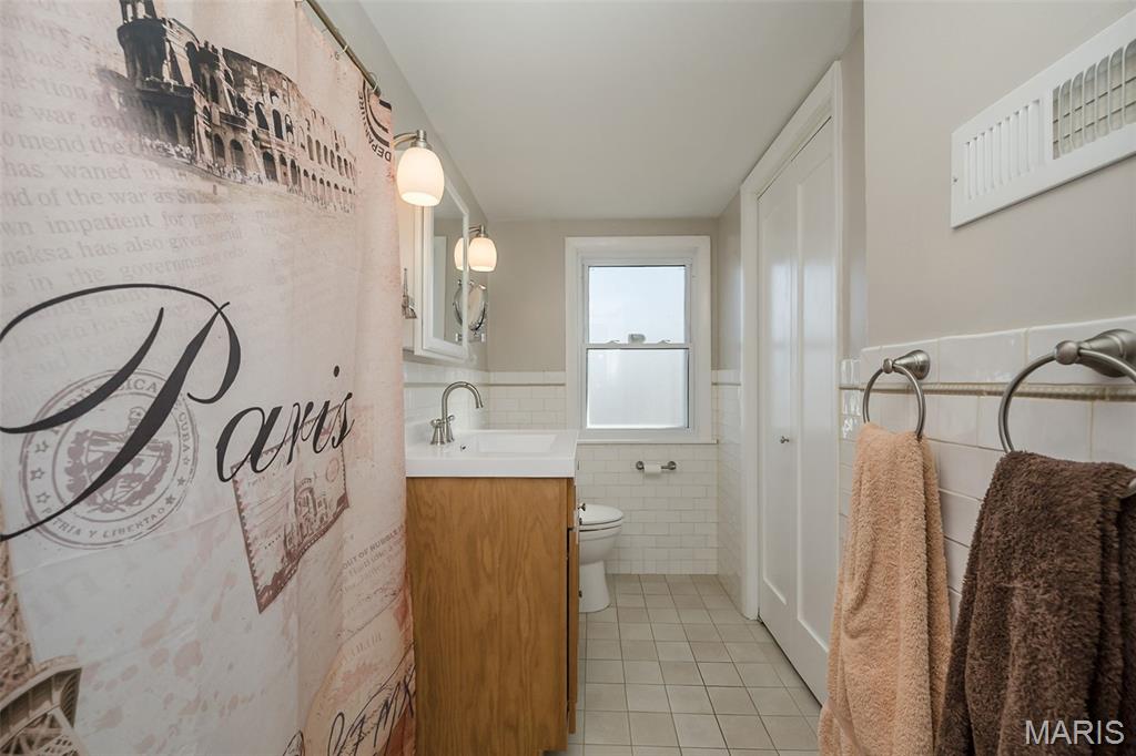 Hill Top View 5 - Residential