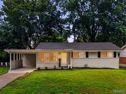 Photo of 2248 Kerwin Drive, St Louis, MO 63136 (MLS # 26059998)