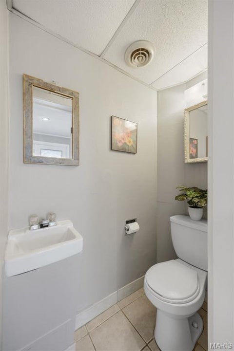Tiny photo for 582 N Laclede Station Road, Webster Groves, MO 63119 (MLS # 26061930)