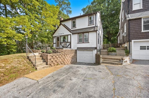 Tiny photo for 582 N Laclede Station Road, Webster Groves, MO 63119 (MLS # 26061930)