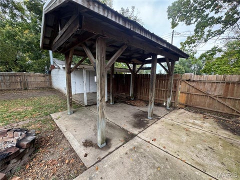 Tiny photo for 305 W Walnut Street, Winfield, MO 63389 (MLS # 26065808)