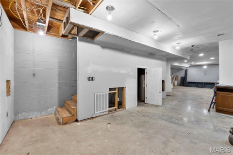 Tiny photo for 1736 Northwoods Court, Cape Girardeau, MO 63701 (MLS # 26068925)
