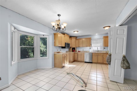 Tiny photo for 1736 Northwoods Court, Cape Girardeau, MO 63701 (MLS # 26068925)