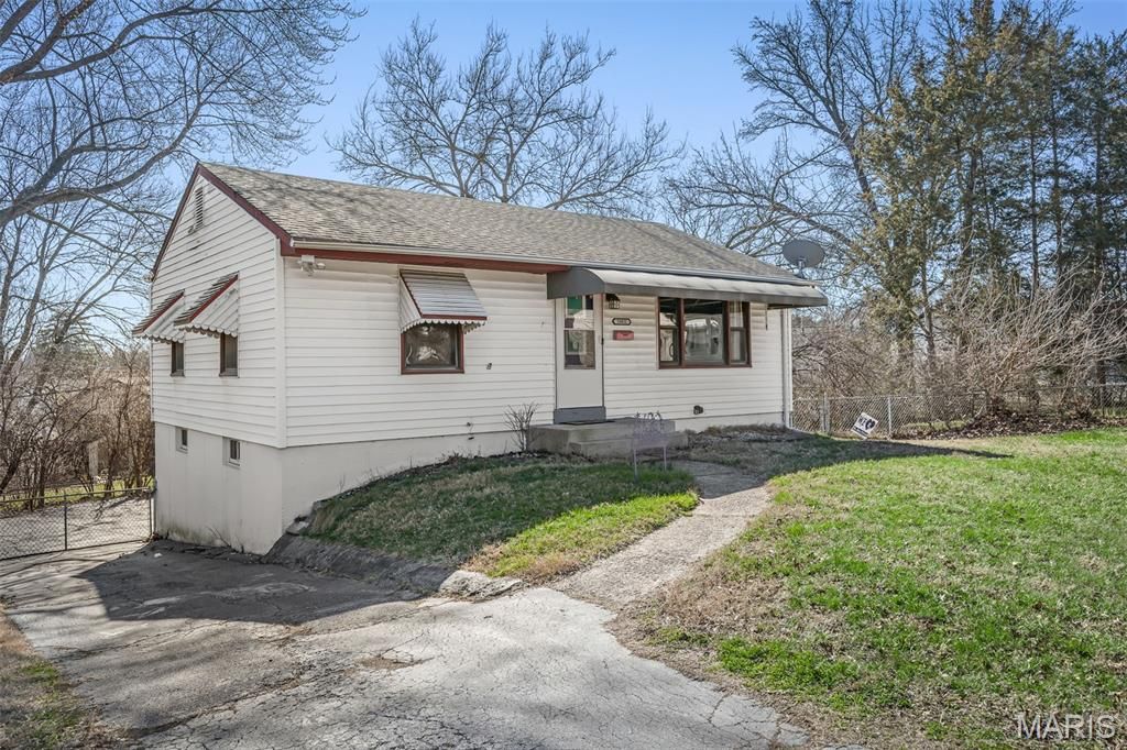 Photo of 10832 Saint Henry Court, St Ann, MO 63074 (MLS # 26012475)